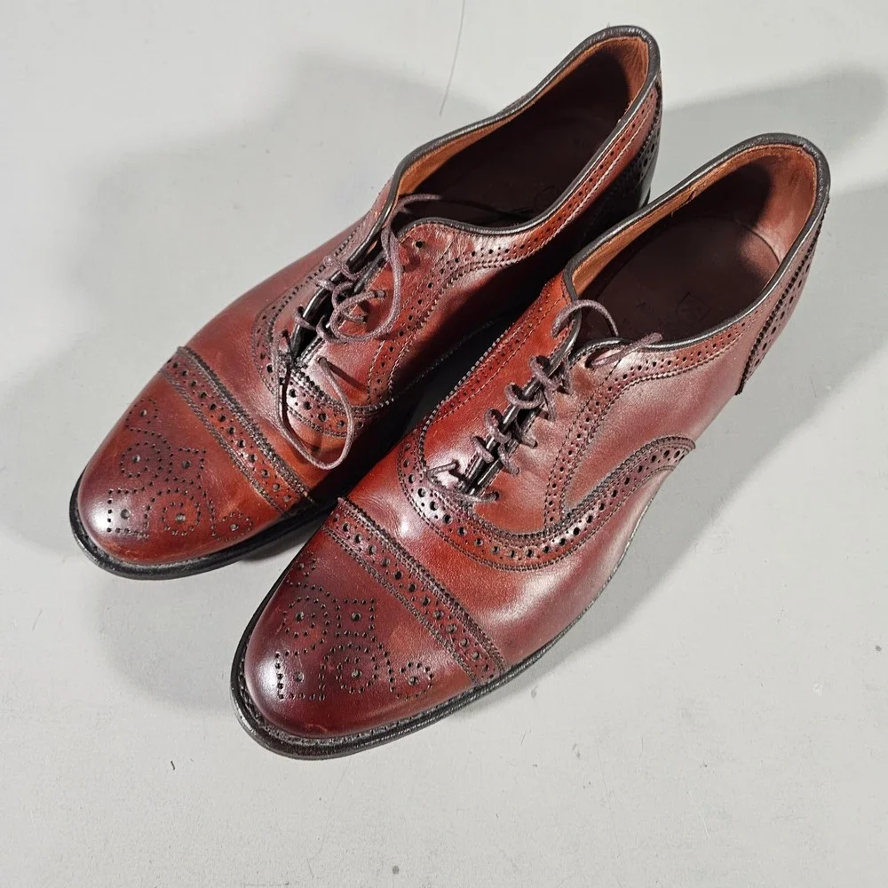 Allen Edmonds Strand Oxford Mens 10.5 D Brown Leather Brogue Cap Toe 1623